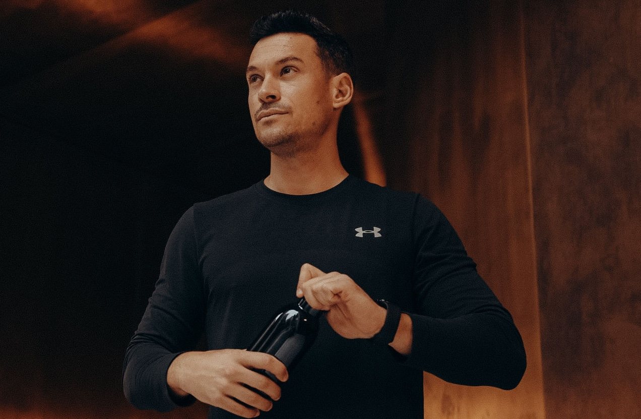 Antonio coaching a client